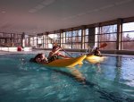 Kanuten beim Hallenbadtraining