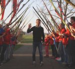 Spalier für Weltmeister Simon Schempp